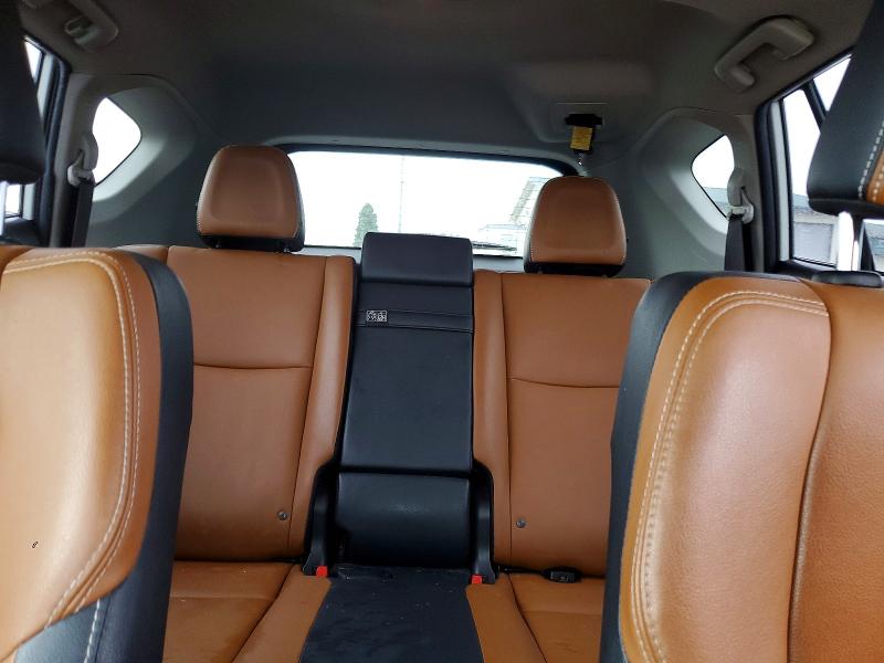 Photo 10 from auction – 2017 TOYOTA RAV4 HV LI with VIN JTMDJREV5HD094694