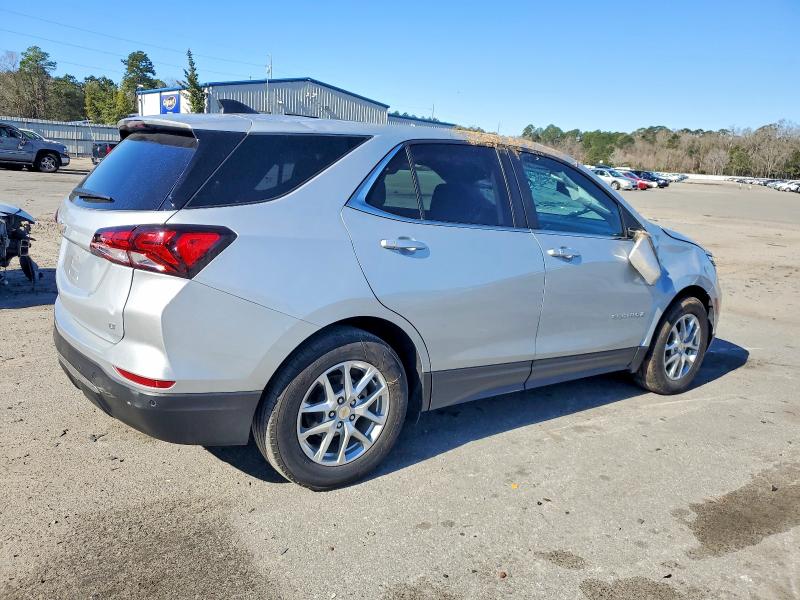 Photo 3 from auction – 2022 CHEVROLET EQUINOX LT with VIN 3GNAXKEV4NL265697