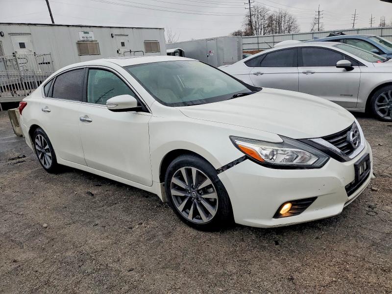 Photo 4 from auction – 2017 NISSAN ALTIMA 2.5 with VIN 1N4AL3AP2HC284160