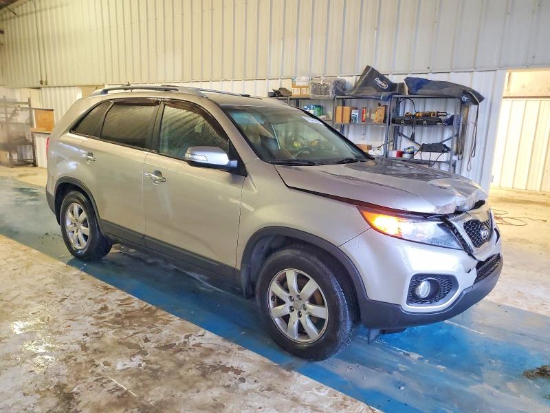 Photo 4 from auction – 2013 KIA SORENTO LX with VIN 5XYKT4A29DG352291