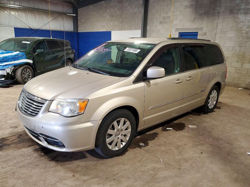 CHRYSLER TOWN & COU 2013 with VIN 2C4RC1BG8DR777827 - Photo from auction