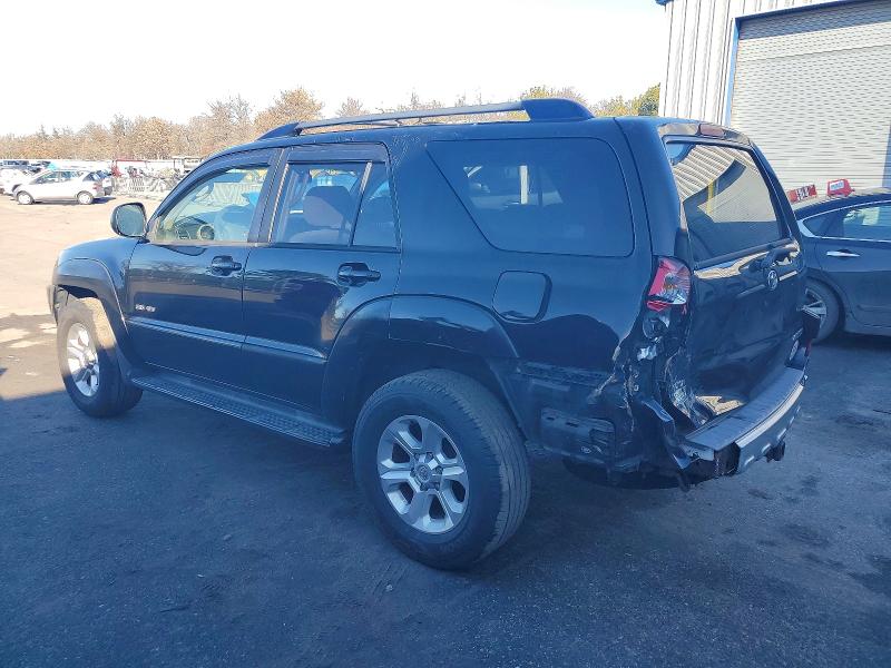Photo 2 from auction – 2004 TOYOTA 4RUNNER SR with VIN JTEBU14RX40025291