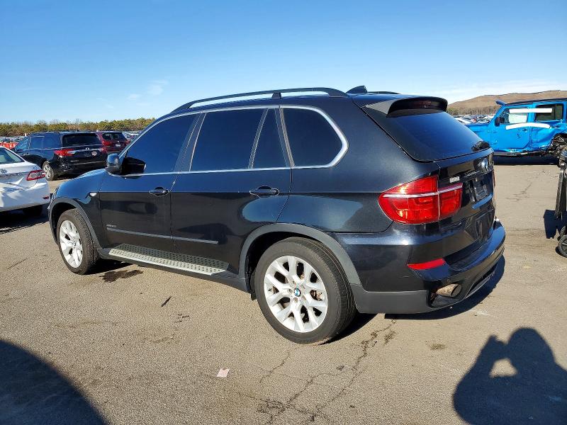 Photo 2 from auction – 2013 BMW X5 XDRIVE3 with VIN 5UXZV4C58D0B13757