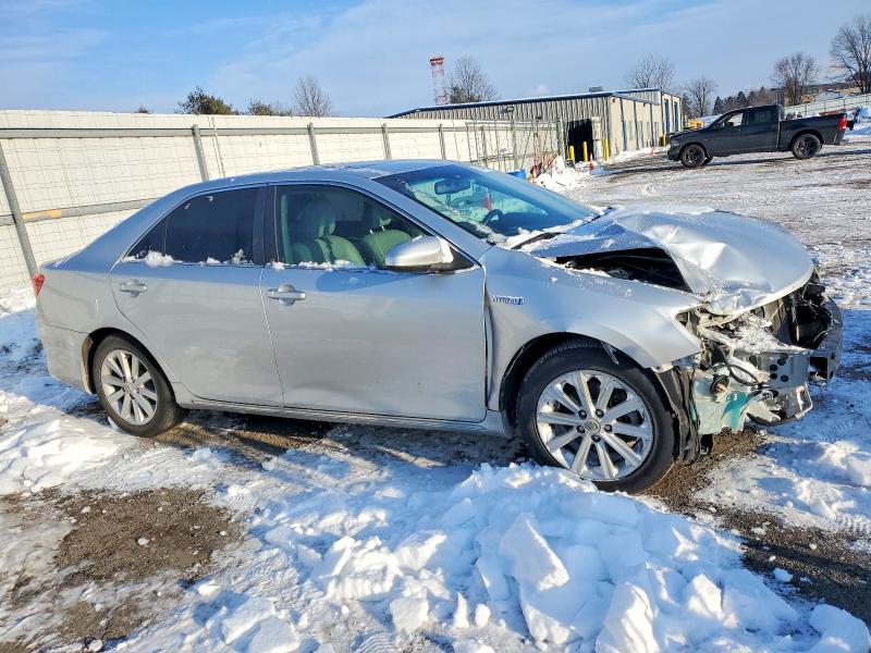 Photo 4 from auction – 2012 TOYOTA CAMRY HYBR with VIN 4T1BD1FK7CU027586