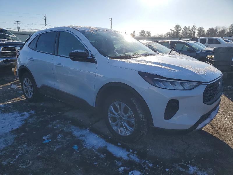 Photo 4 from auction – 2023 FORD ESCAPE with VIN 1FMCU9GN6PUA65814