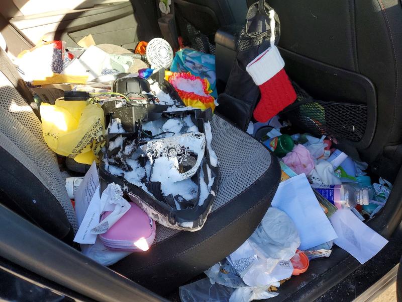 Photo 13 from auction – 2017 CHEVROLET EQUINOX LT with VIN 2GNFLFE3XH6215743