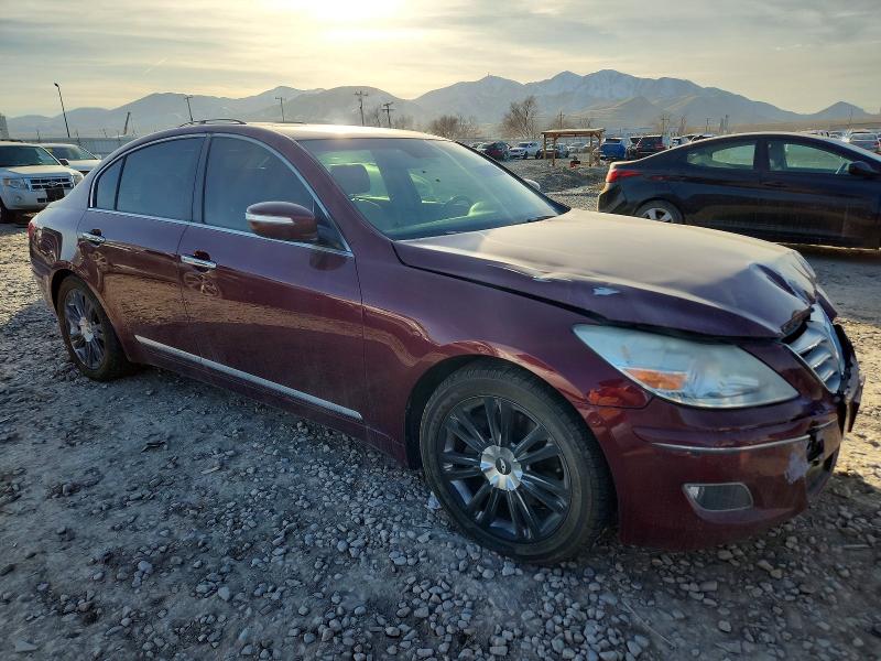 Photo 4 from auction – 2010 HYUNDAI GENESIS 4. with VIN KMHGC4DF6AU072158