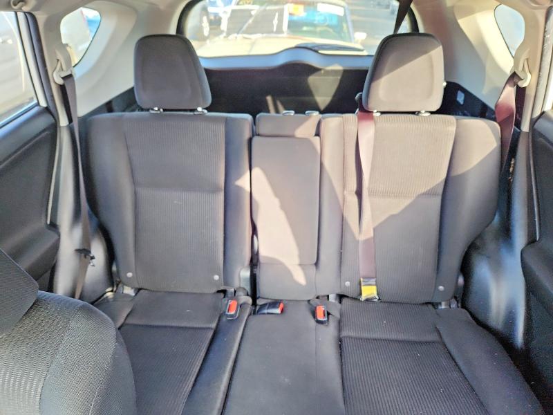 Photo 10 from auction – 2017 TOYOTA RAV4 LE with VIN JTMBFREV3HJ130571