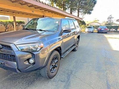 Photo 2 from auction – 2018 TOYOTA 4RUNNER SR with VIN JTEBU5JR3J5591030