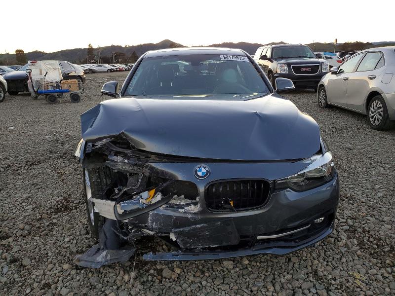 Photo 5 from auction – 2017 BMW 330 with VIN WBA8B9G55HNU09741