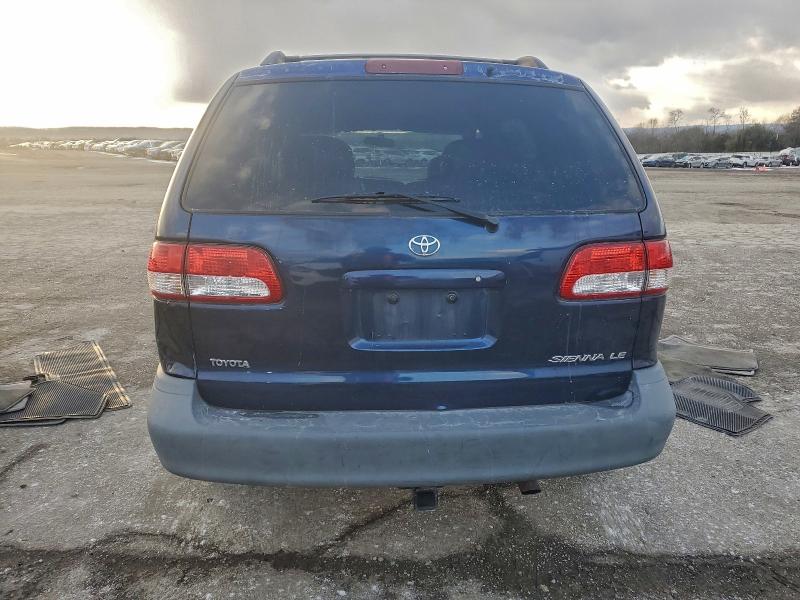 Photo 6 from auction – 2002 TOYOTA SIENNA LE with VIN 4T3ZF13C32U436731