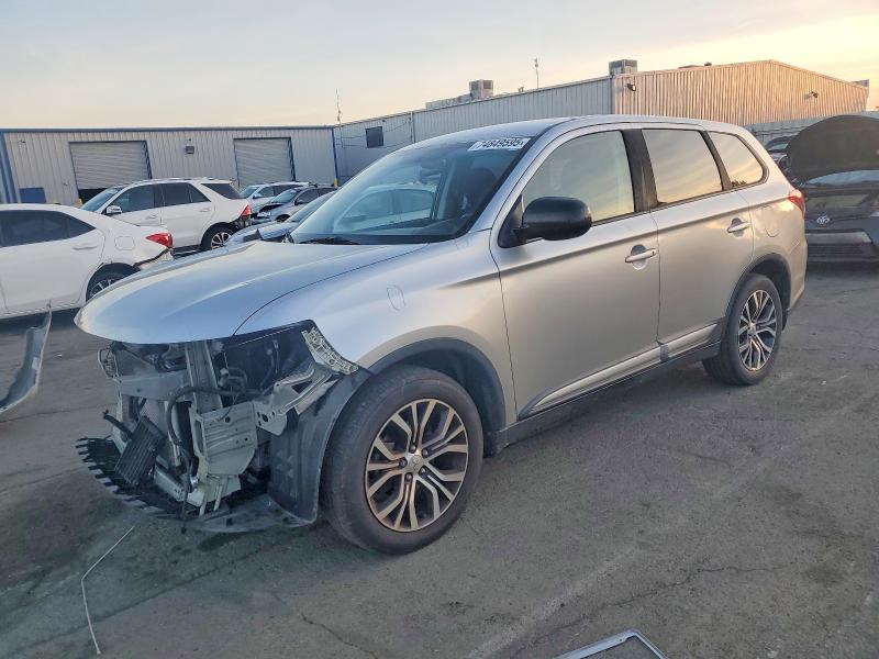 MITSUBISHI OUTLANDER 2018 with VIN JA4AD2A3XJZ009406 - Photo from auction