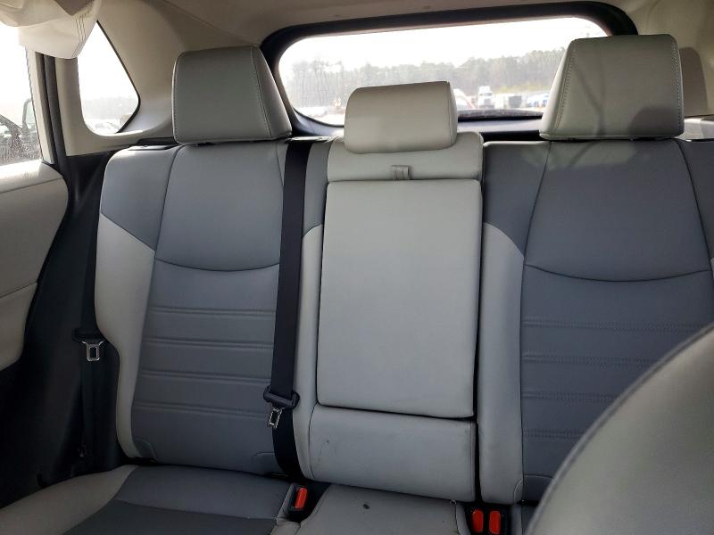 Photo 10 from auction – 2021 TOYOTA RAV4 with VIN 2T3C1RFV8MW148223