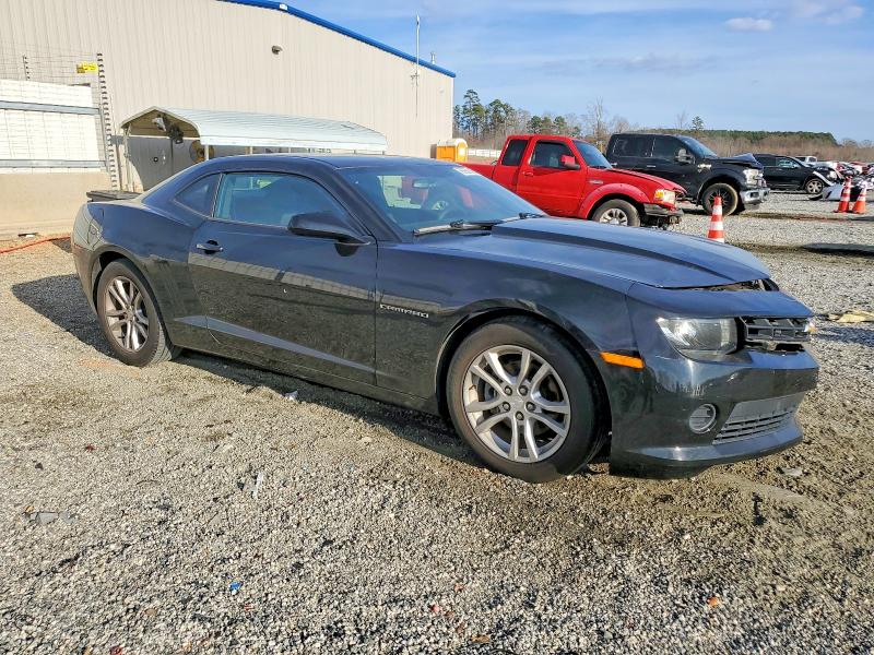 Photo 4 from auction – 2015 CHEVROLET CAMARO LS with VIN 2G1FB1E32F9305178
