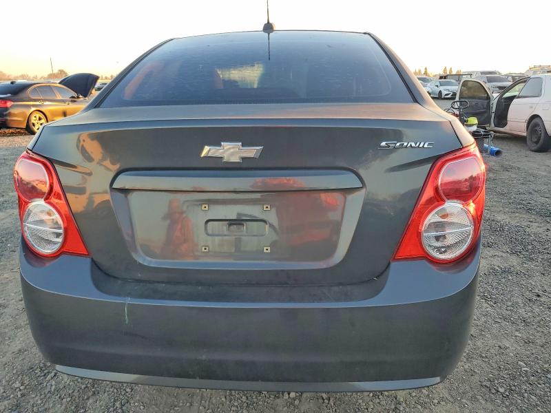 Photo 6 from auction – 2016 CHEVROLET SONIC LS with VIN 1G1JA5SG2G4153743