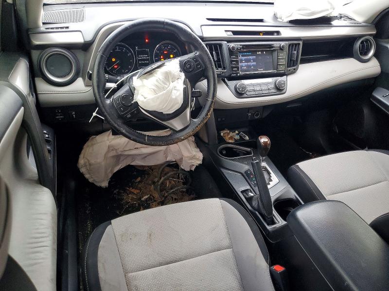Photo 8 from auction – 2016 TOYOTA RAV4 XLE with VIN JTMWFREV6GJ089644