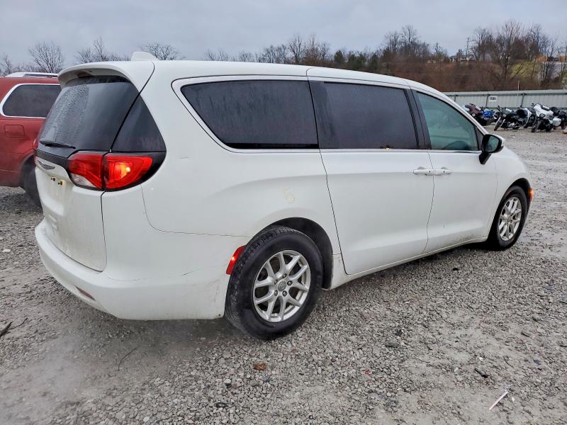 Photo 3 from auction – 2017 CHRYSLER PACIFICA T with VIN 2C4RC1DG2HR515823