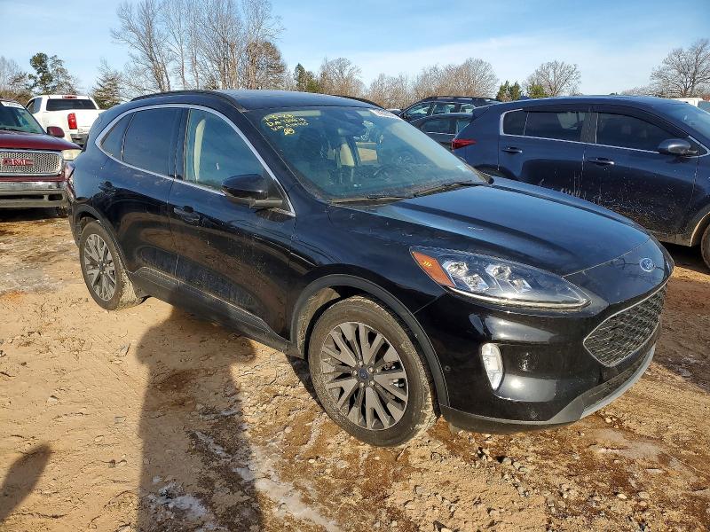Photo 4 from auction – 2020 FORD ESCAPE TIT with VIN 1FMCU9DZ0LUA44555