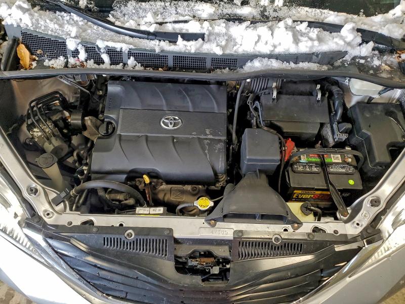 Photo 12 from auction – 2013 TOYOTA SIENNA LE with VIN 5TDKK3DC6DS393837