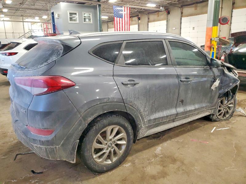 Photo 3 from auction – 2018 HYUNDAI TUCSON SEL with VIN KM8J3CA44JU676553