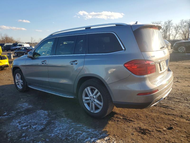Photo 2 from auction – 2015 MERCEDES-BENZ GL 350 BLU with VIN 4JGDF2EE2FA505410