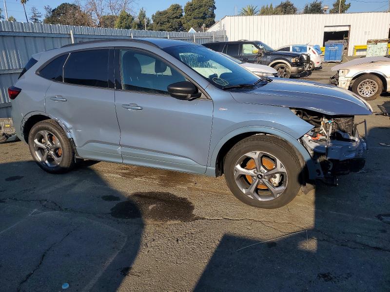 Photo 4 from auction – 2023 FORD ESCAPE with VIN 1FMCU0MZ8PUB29760