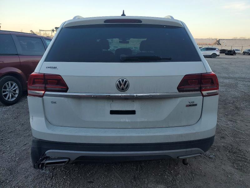 Photo 6 from auction – 2018 VOLKSWAGEN ATLAS SE with VIN 1V2LR2CA2JC518127