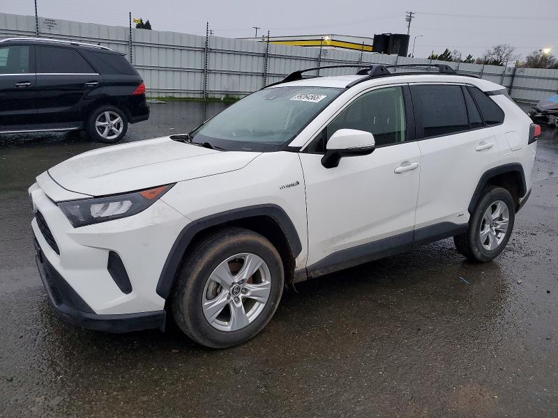 TOYOTA RAV4 LE 2020 with VIN JTMM6RFV4LD005111 - Photo from auction