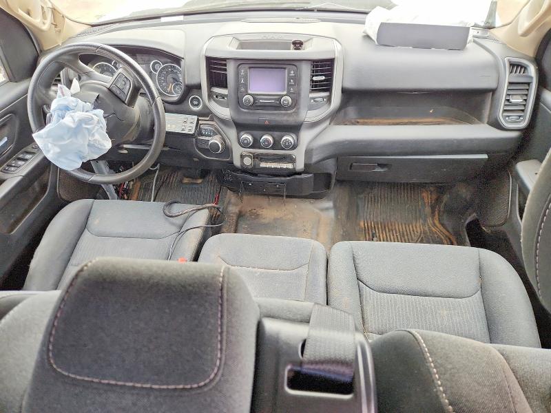 Photo 8 from auction – 2021 RAM 1500 with VIN 1C6RRECT1MN630352