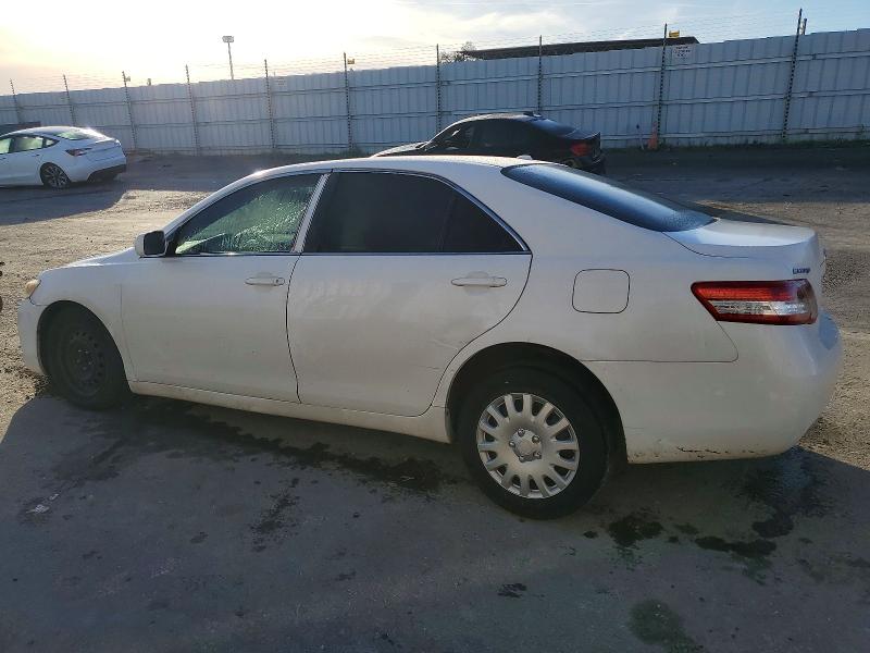 Photo 2 from auction – 2011 TOYOTA CAMRY BASE with VIN 4T1BF3EK9BU747199