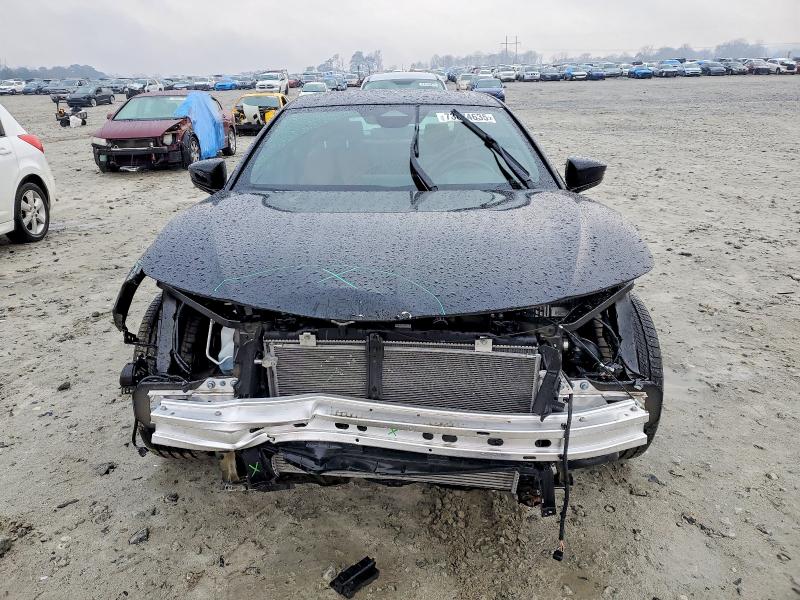 Photo 5 from auction – 2025 ACURA TLX with VIN 19UUB6F53SA002261
