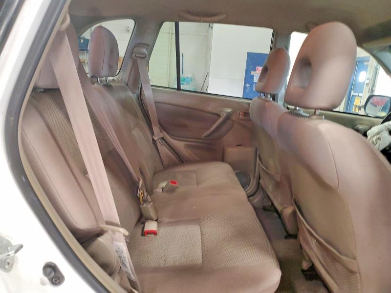 Photo 11 from auction – 2005 TOYOTA RAV4 with VIN JTEGD20V750093452