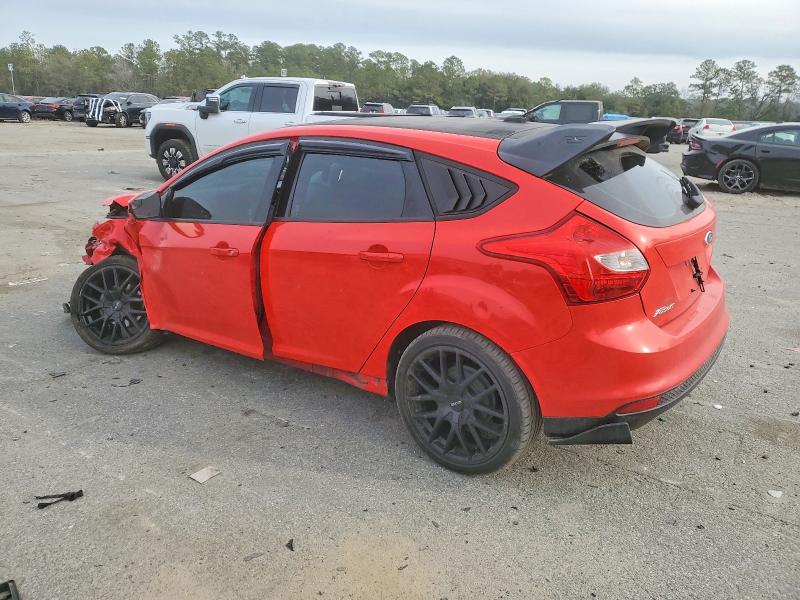 Photo 2 from auction – 2013 FORD FOCUS SE with VIN 1FADP3K25DL368813