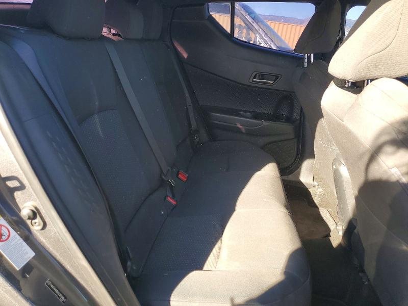 Photo 11 from auction – 2018 TOYOTA C-HR XLE with VIN NMTKHMBX0JR008647