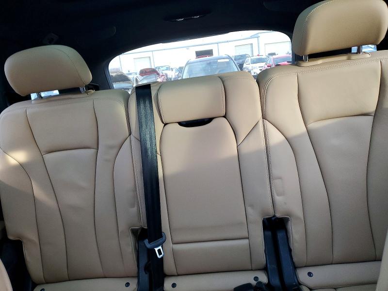 Photo 10 from auction – 2021 AUDI Q7 with VIN WA1LXAF74MD040268