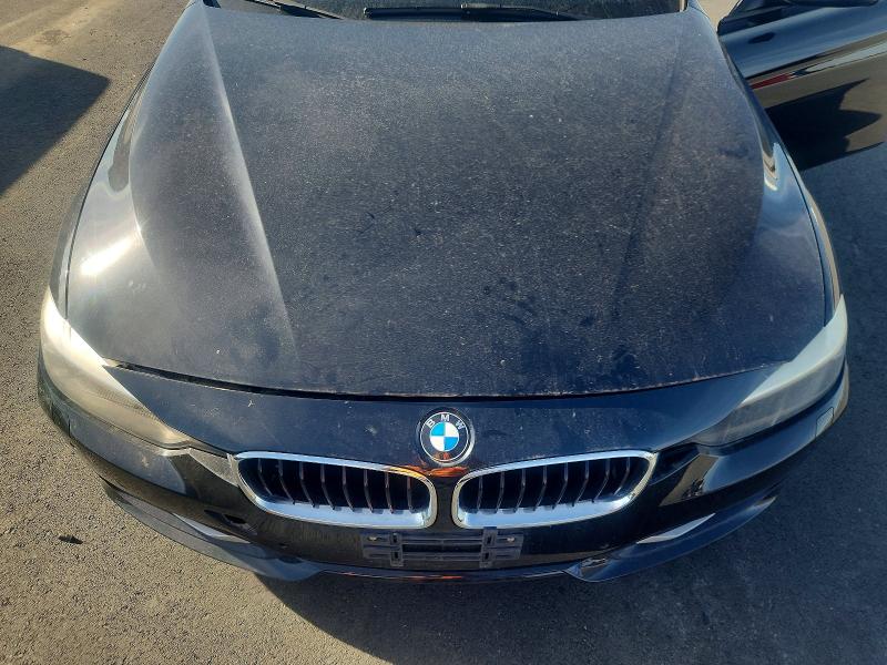 Photo 11 from auction – 2013 BMW 328 with VIN WBA3B5G54DNS01721