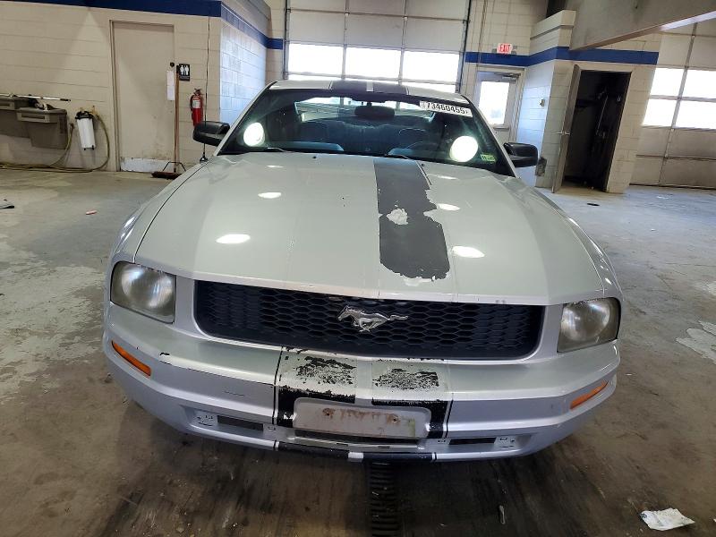 Photo 5 from auction – 2005 FORD MUSTANG with VIN 1ZVFT80N055157272