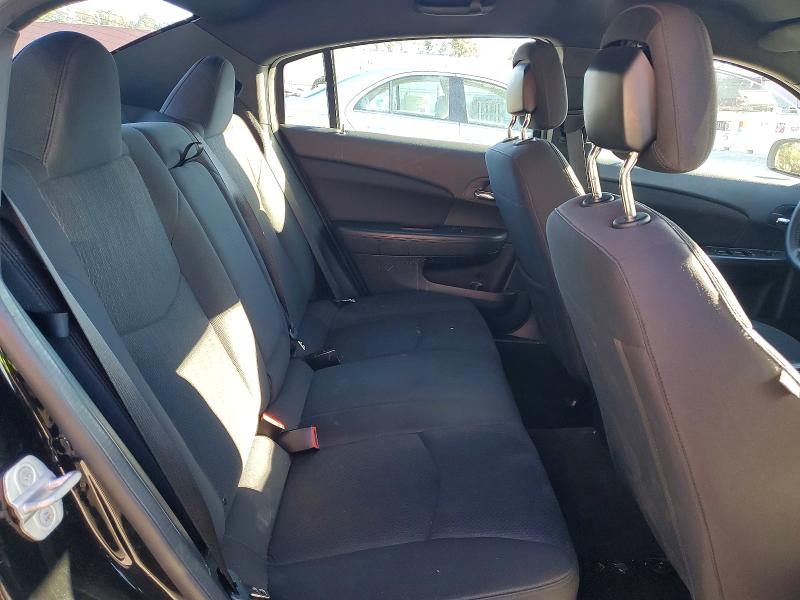 Photo 10 from auction – 2013 CHRYSLER 200 TOURIN with VIN 1C3CCBBG0DN527415