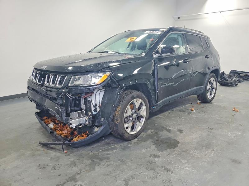 JEEP COMPASS 2018 with VIN 3C4NJDCB7JT162705 - Photo from auction