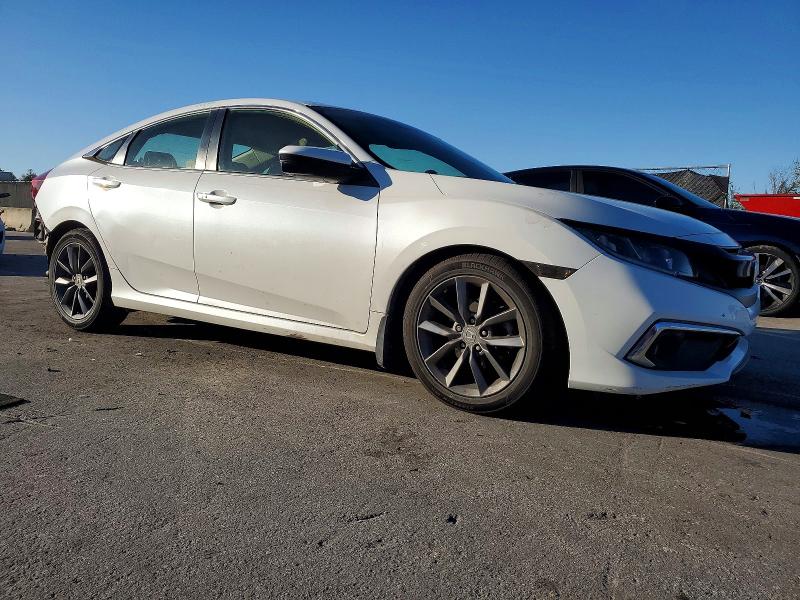 Photo 4 from auction – 2019 HONDA CIVIC EX with VIN JHMFC1F3XKX005353