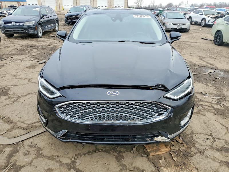 Photo 5 from auction – 2019 FORD FUSION with VIN 3FA6P0RU0KR167639