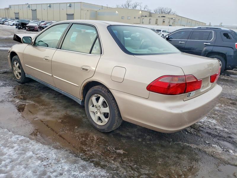 Photo 2 from auction – 2000 HONDA ACCORD with VIN 1HGCG6690YA061146