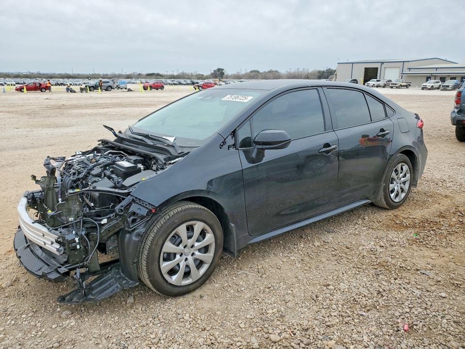TOYOTA COROLLA LE 2026 with VIN 5YFB4MDE3TP403099 - Photo from auction