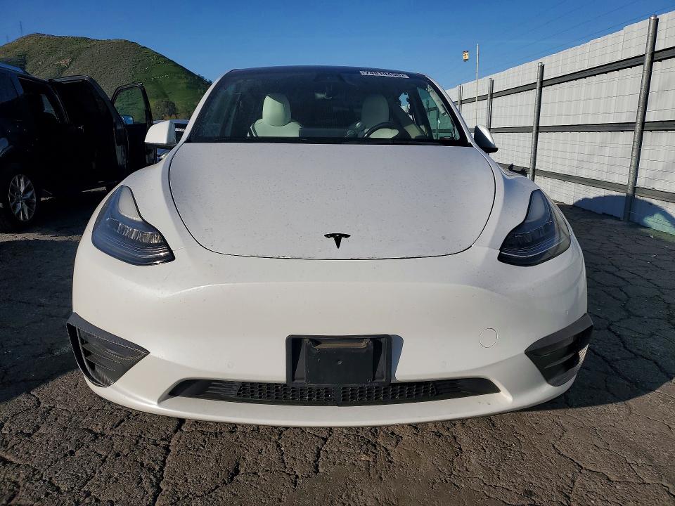Photo 5 from auction – 2021 TESLA MODEL Y with VIN 5YJYGDEE7MF151628