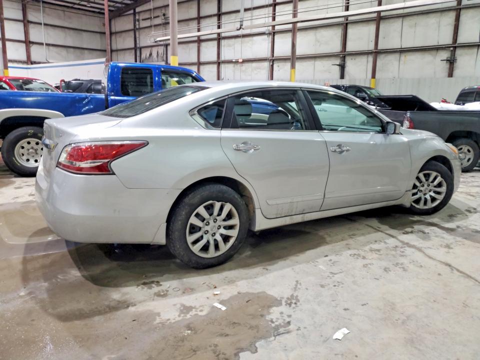 Photo 3 from auction – 2015 NISSAN ALTIMA 2.5 with VIN 1N4AL3AP7FN401393