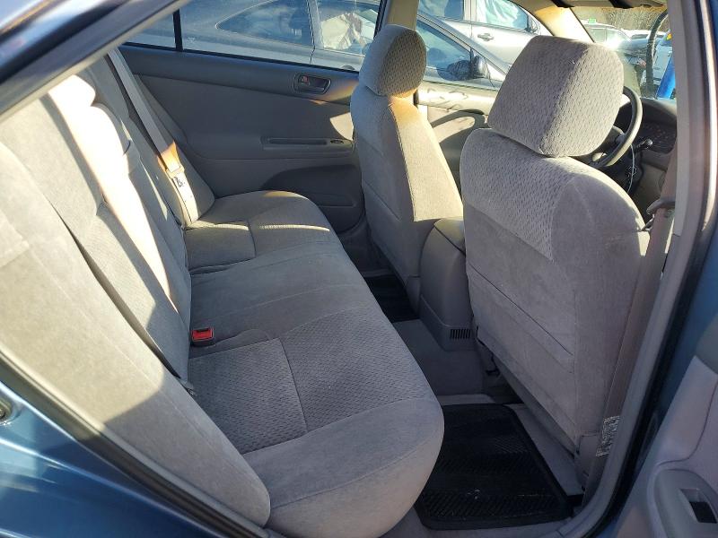 Photo 10 from auction – 2003 TOYOTA CAMRY LE with VIN 4T1BF32K83U565175
