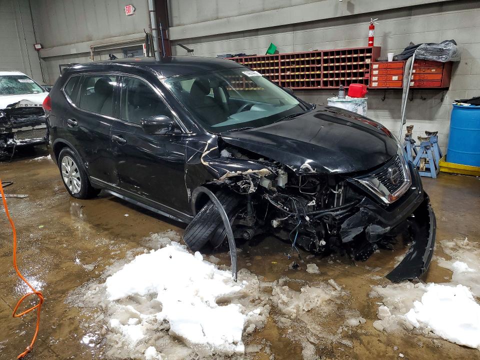 Photo 4 from auction – 2018 NISSAN ROGUE S with VIN KNMAT2MV9JP586140