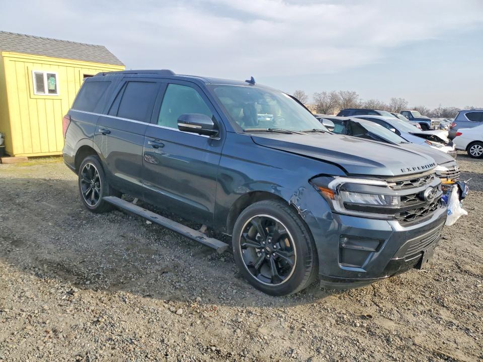 Photo 4 from auction – 2024 FORD EXPEDITION with VIN 1FMJU2A87REA68171