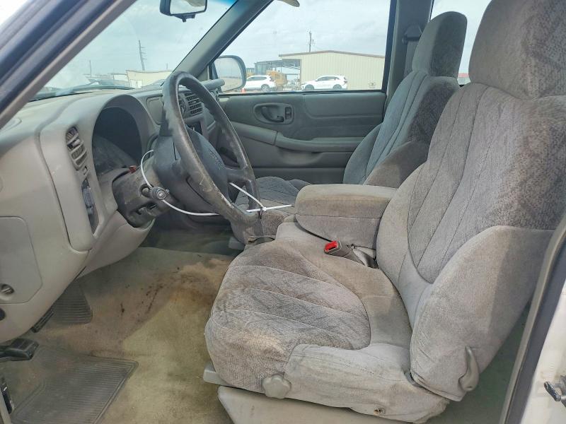 Photo 7 from auction – 2000 GMC SONOMA with VIN 1GTCS1951Y8224225