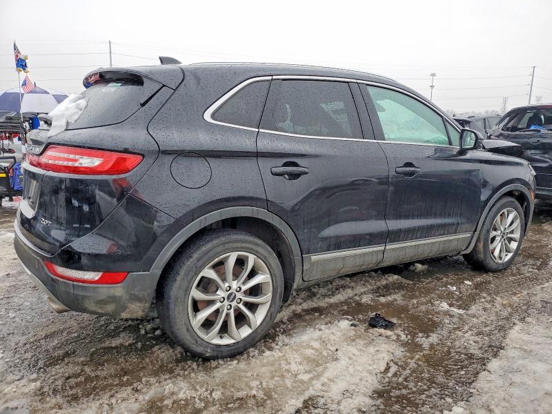 Photo 3 from auction – 2017 LINCOLN MKC with VIN 5LMCJ2C94HUL03604